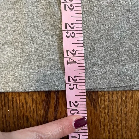 Nike Dri Fit Gray Razorback Tank Size Medium - Picture 6 of 6